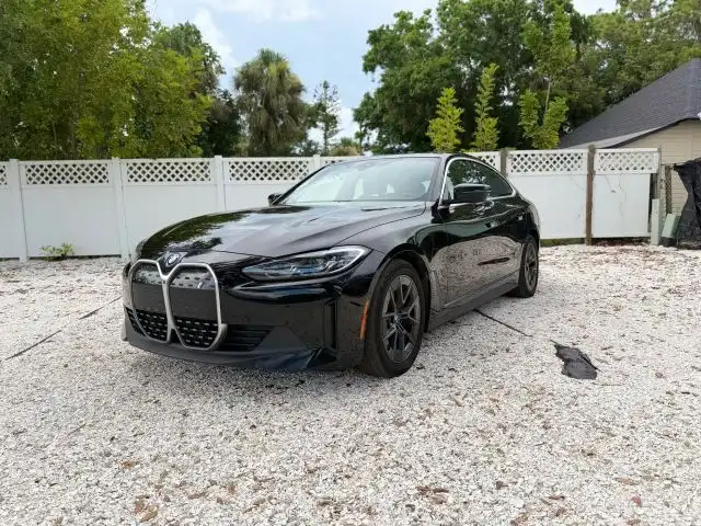 2024 BMW i4 xDrive40's photo