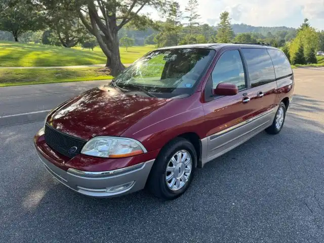 2003 Ford Windstar Limited's photo
