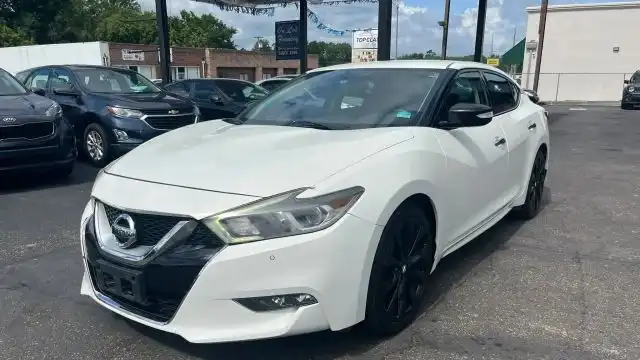 2017 Nissan Maxima 3.5 SR's photo