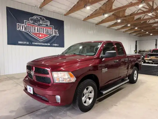 2019 RAM 1500 Classic Express 4x4 Quad Cab 6'4's photo