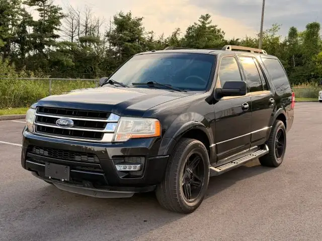 2015 Ford Expedition XLT's photo