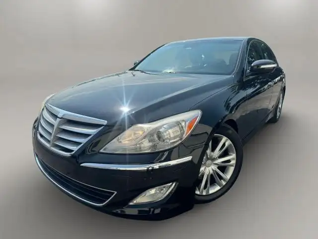 2014 Hyundai Genesis 3.8's photo