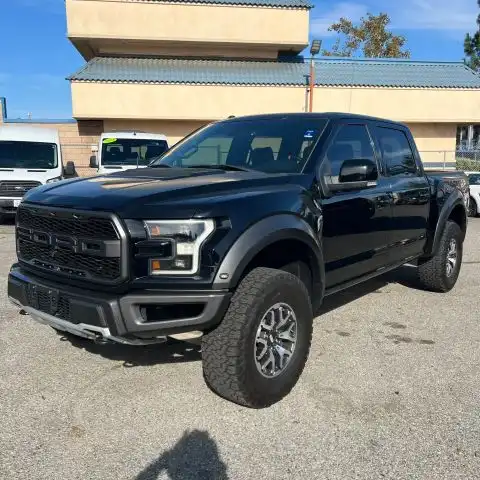 2017 Ford F-150 Raptor 4x4 SuperCrew 5-1/2 Box's photo