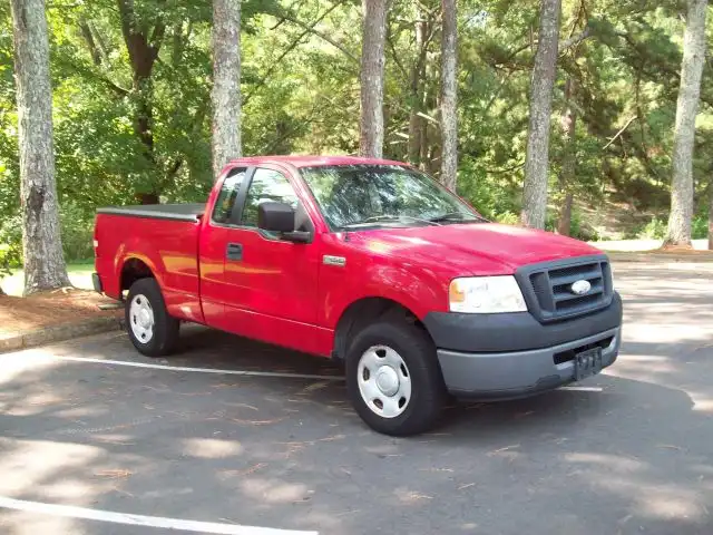 2006 Ford F-150 XL Regular Cab 126-in Styleside's photo