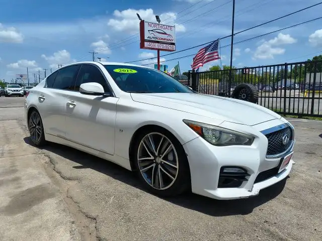 2015 INFINITI Q50 S's photo