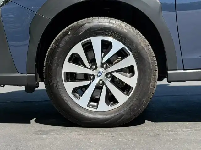 2025 Subaru Outback Base's photo
