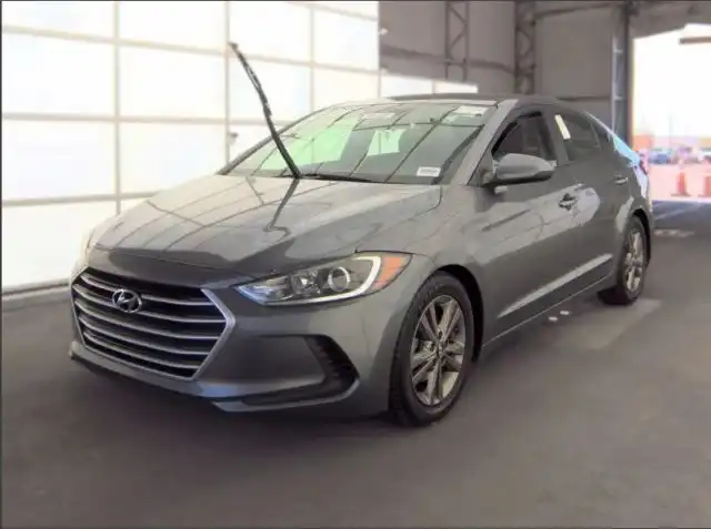 2018 Hyundai Elantra 2.0 SEL A/T SULEZ's photo