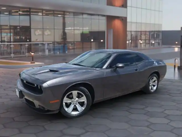 2021 Dodge Challenger SXT Auto's photo