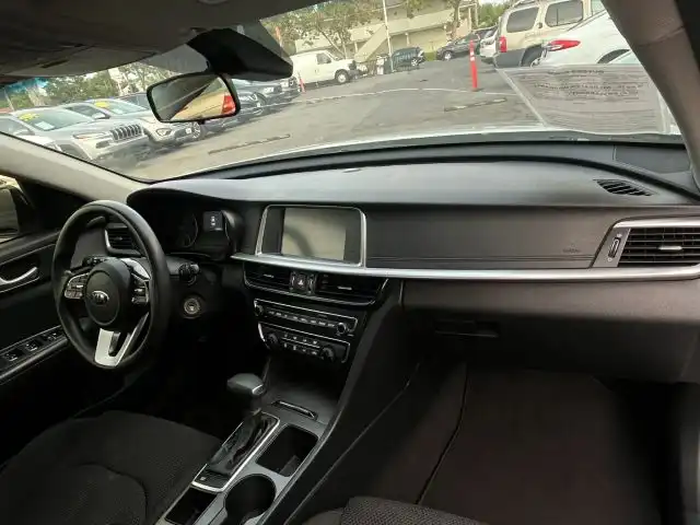 2019 Kia Optima LX AT's photo