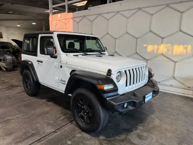 2019 Jeep Wrangler Sport's photo