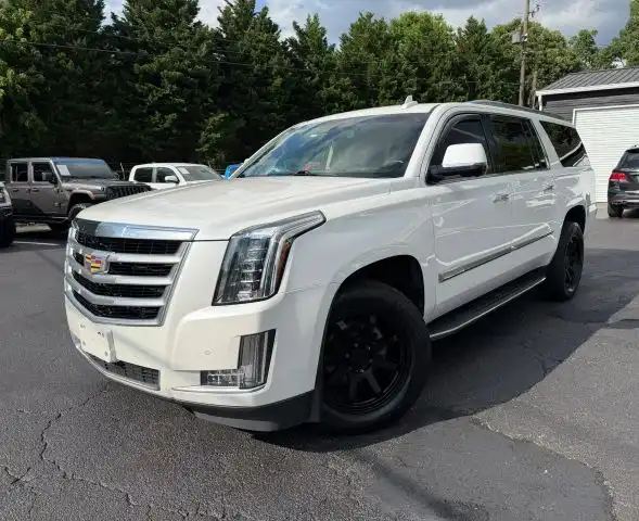 2016 Cadillac Escalade ESV AWD Luxury's photo