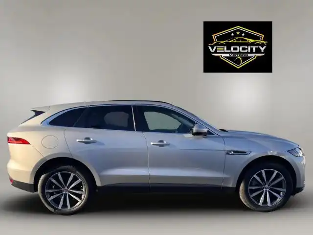 2017 Jaguar F-PACE 35t Prestige AWD's photo