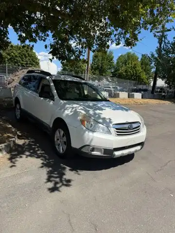 2011 Subaru Outback 2.5i Premium CVT PZEV's photo