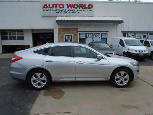 2010 Honda Accord EX-L V6 4WD's photo