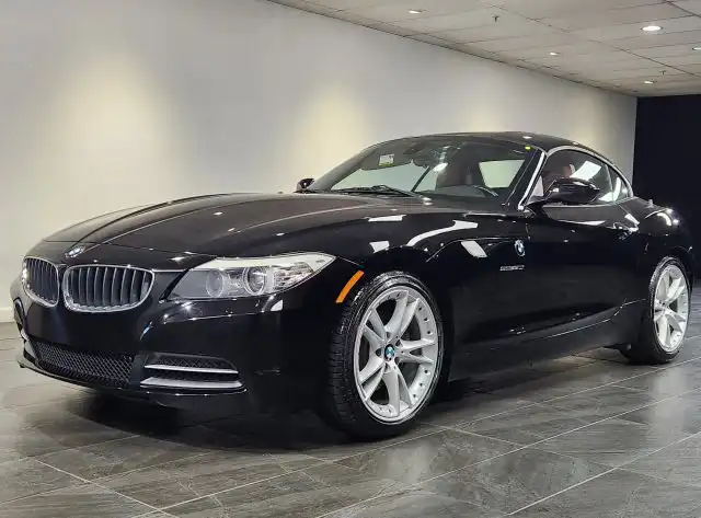 2010 BMW Z4 sDrive30i's photo
