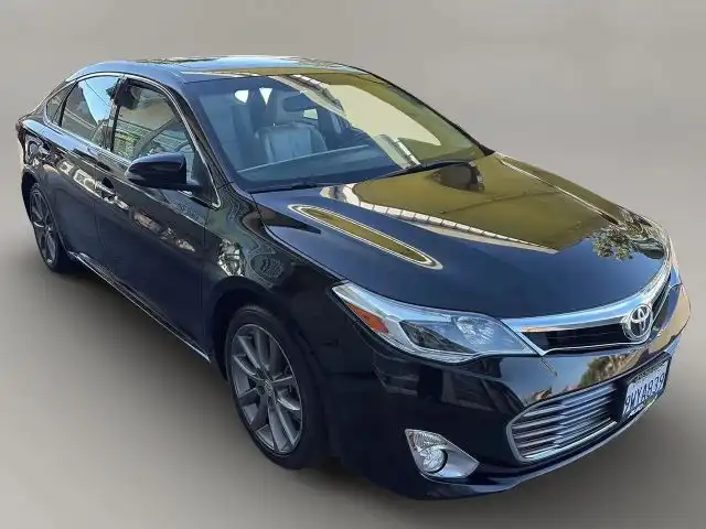 2014 Toyota Avalon XLE's photo