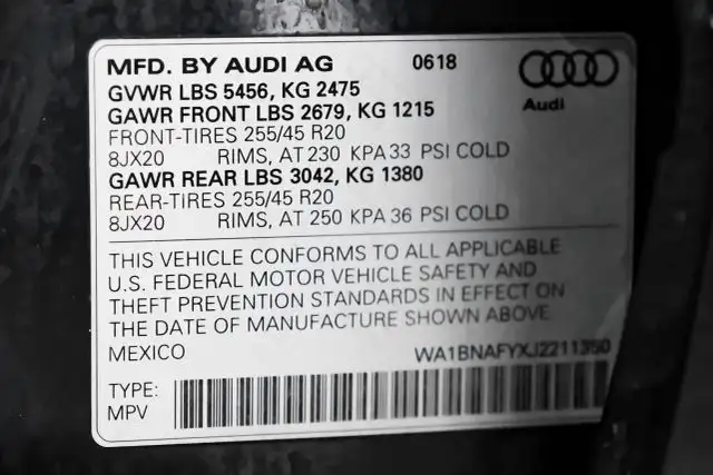 2018 Audi Q5 2.0T quattro S tronic Premium Plus's photo