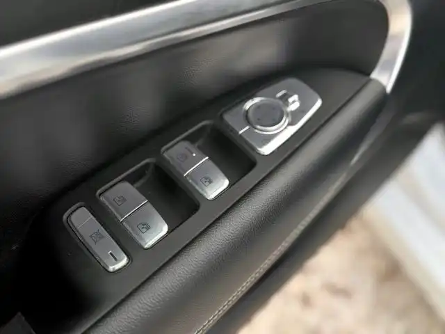 2025 Genesis G70 2.5T Standard AWD's photo