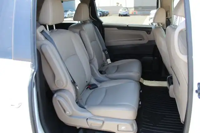 2020 Honda Odyssey EX-L's photo