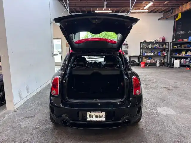 2015 MINI Countryman JCW ALL4's photo