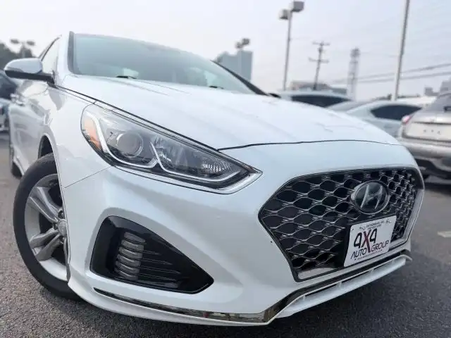 2018 Hyundai Sonata Sport's photo