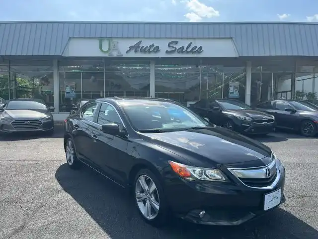 2013 Acura ILX Premium's photo