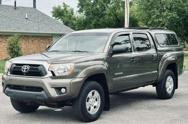 2014 Toyota Tacoma 4x4 Doublecab V6 AT's photo