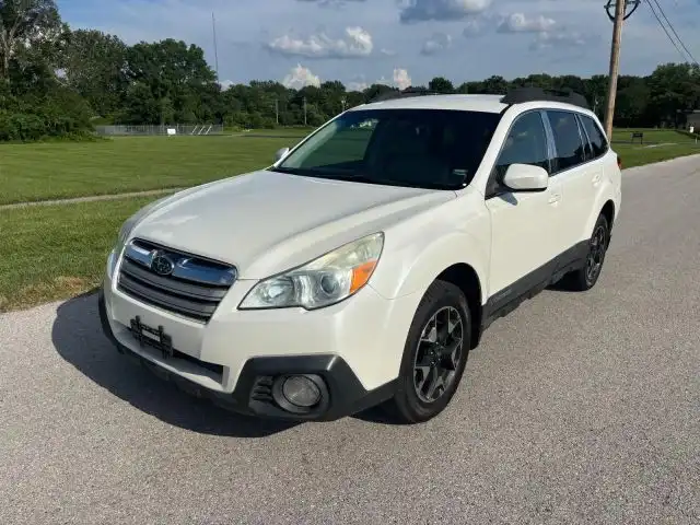 2013 Subaru Outback 2.5i Premium CVT PZEV's photo