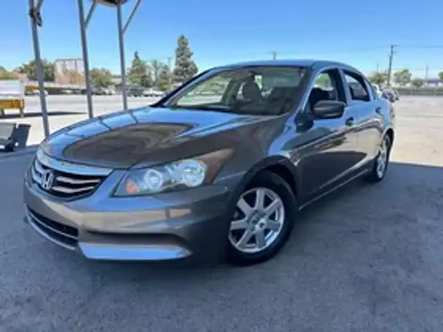 2012 Honda Accord LX Auto's photo