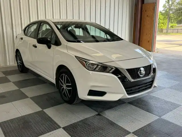 2021 Nissan Versa 1.6 S CVT's photo