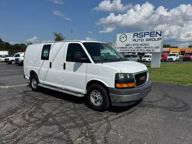 2018 GMC Savana 2500's photo
