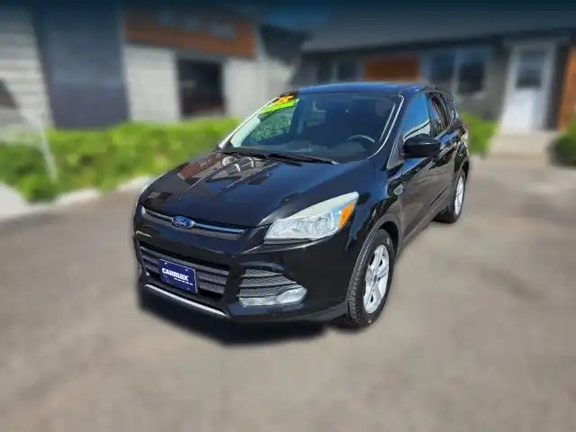 2015 Ford Escape SE's photo