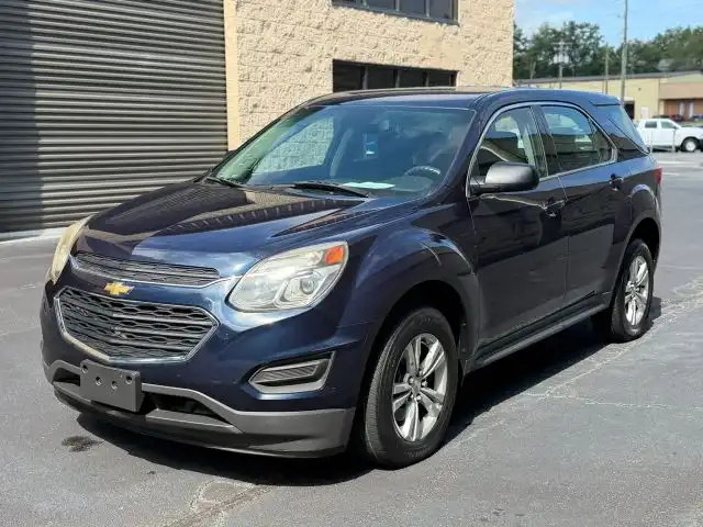 2017 Chevrolet Equinox LS's photo