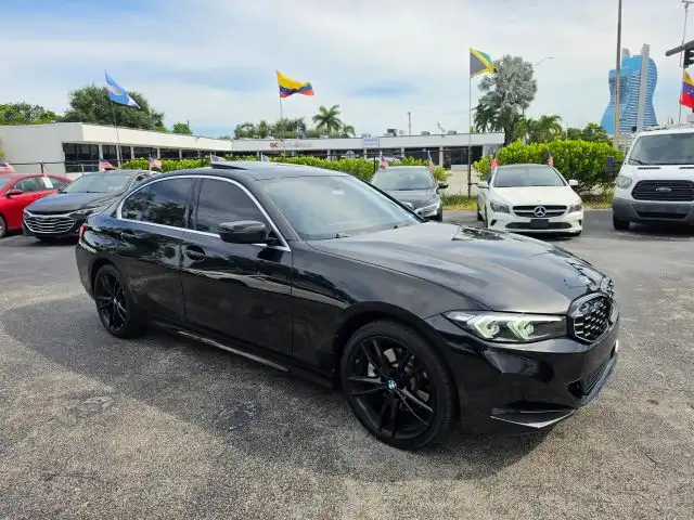 2024 BMW 3 Series 330i Sedan's photo