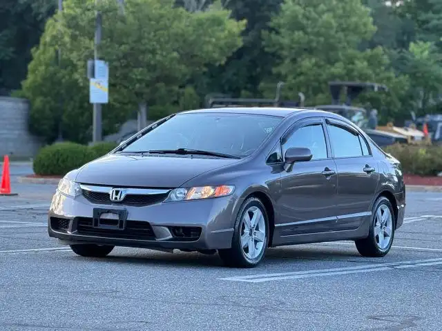 2009 Honda Civic LX-S 5AT's photo