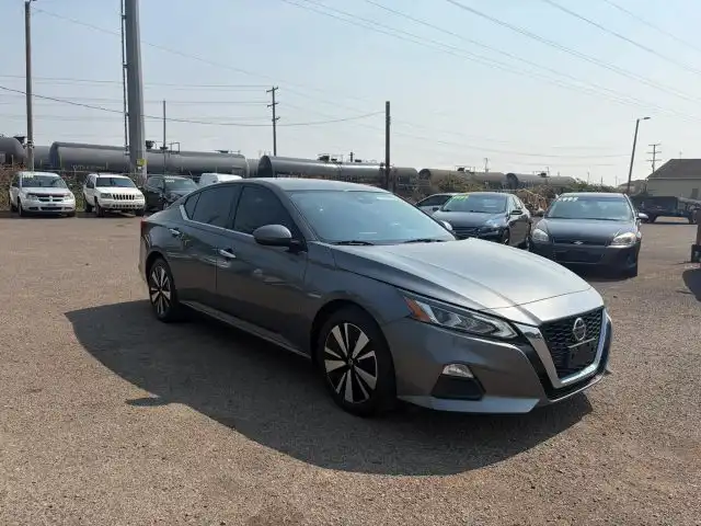 2022 Nissan Altima 2.5 SV's photo
