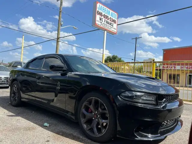 2018 Dodge Charger R/T's photo