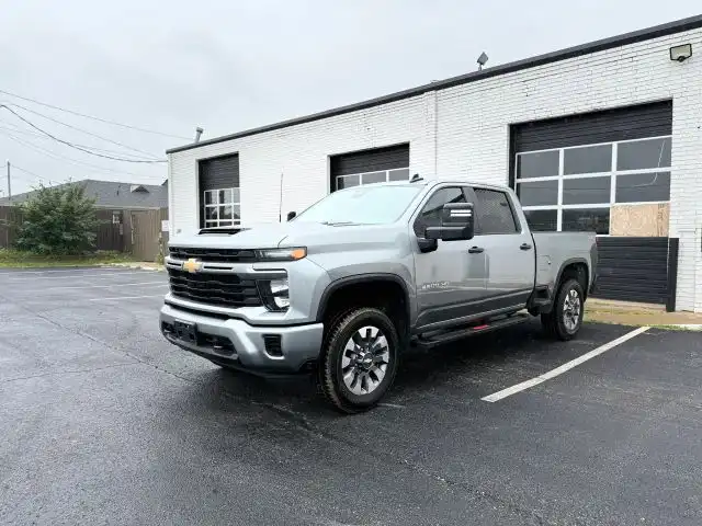 2024 Chevrolet Silverado HD Custom 4WD Crew Cab Standard Box's photo