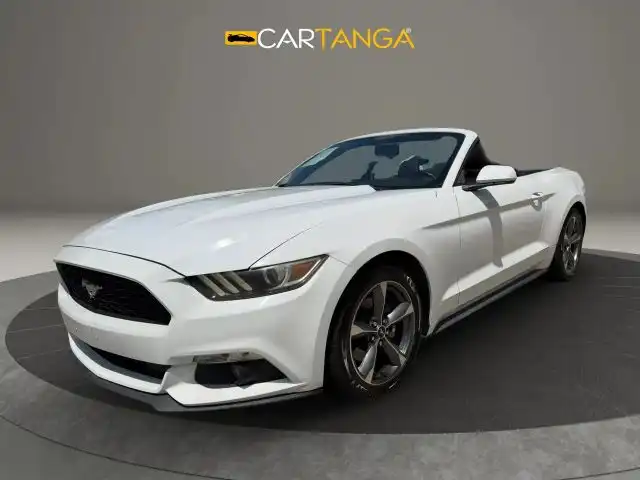 2016 Ford Mustang V6 Convertible's photo