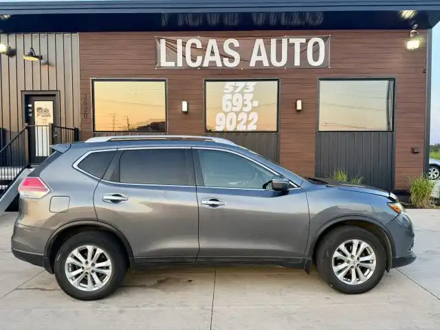 2014 Nissan Rogue SV AWD's photo