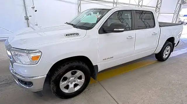 2020 RAM 1500 Big Horn/Lone Star 4x4 Crew Cab 5'7's photo
