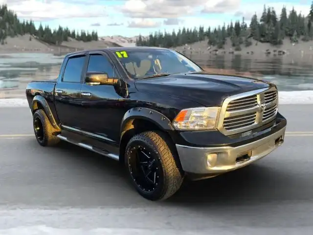 2017 RAM 1500 SLT Crew Cab 4WD 5'7" Box's photo