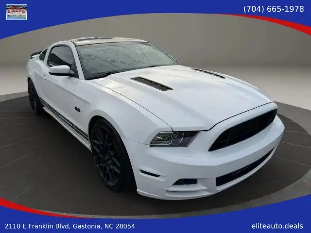 2013 Ford Mustang Premium GT's photo