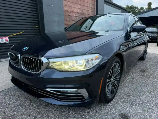 2018 BMW 5 Series 530i Sedan's photo