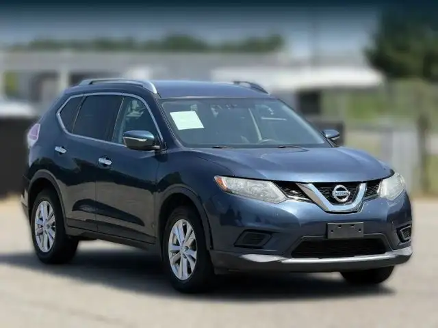 2015 Nissan Rogue SV AWD's photo