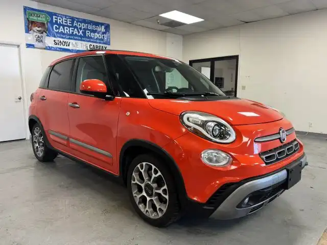 2018 FIAT 500L Trekking FWD's photo
