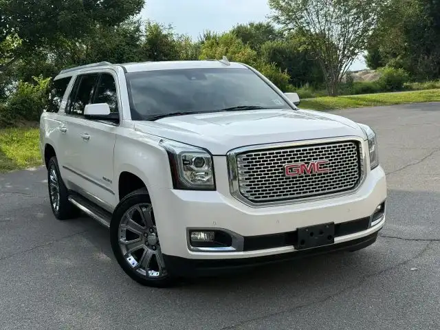 2015 GMC Yukon Denali AWD's photo