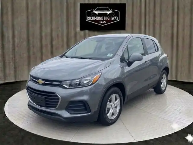 2020 Chevrolet Trax LS's photo