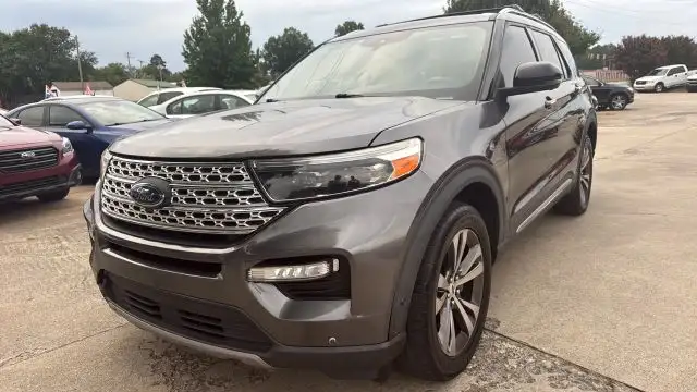2020 Ford Explorer Platinum 4WD's photo