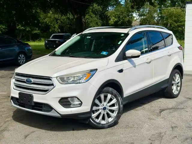 2018 Ford Escape Titanium 4WD's photo